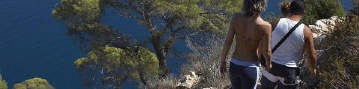 Het Bestuur Van de Penyal D´ifac Komt Opnieuw Bijeen en Stelt Een Periode Van 3 Maanden Om de Werkzaamheden Aan Het Voetpad Te Beëindigen