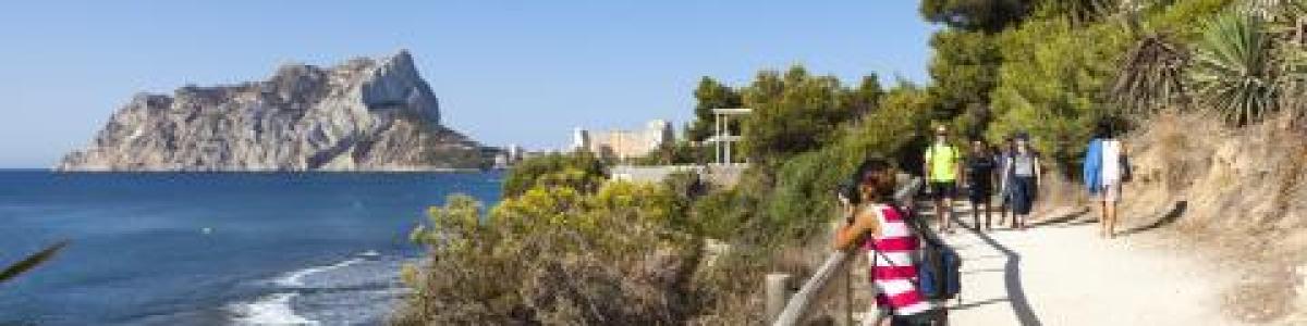 Tourisme édite Du Matériel Graphique Pour Promouvoir Les Activités en Famille à Calp