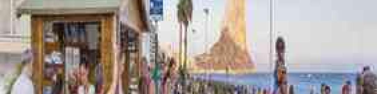 Calp refuerza la atención turística en verano con dos puntos de información